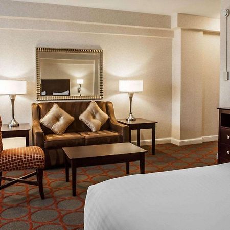 The Virginian Suites, Ascend Hotel Collection Арлингтон Экстерьер фото