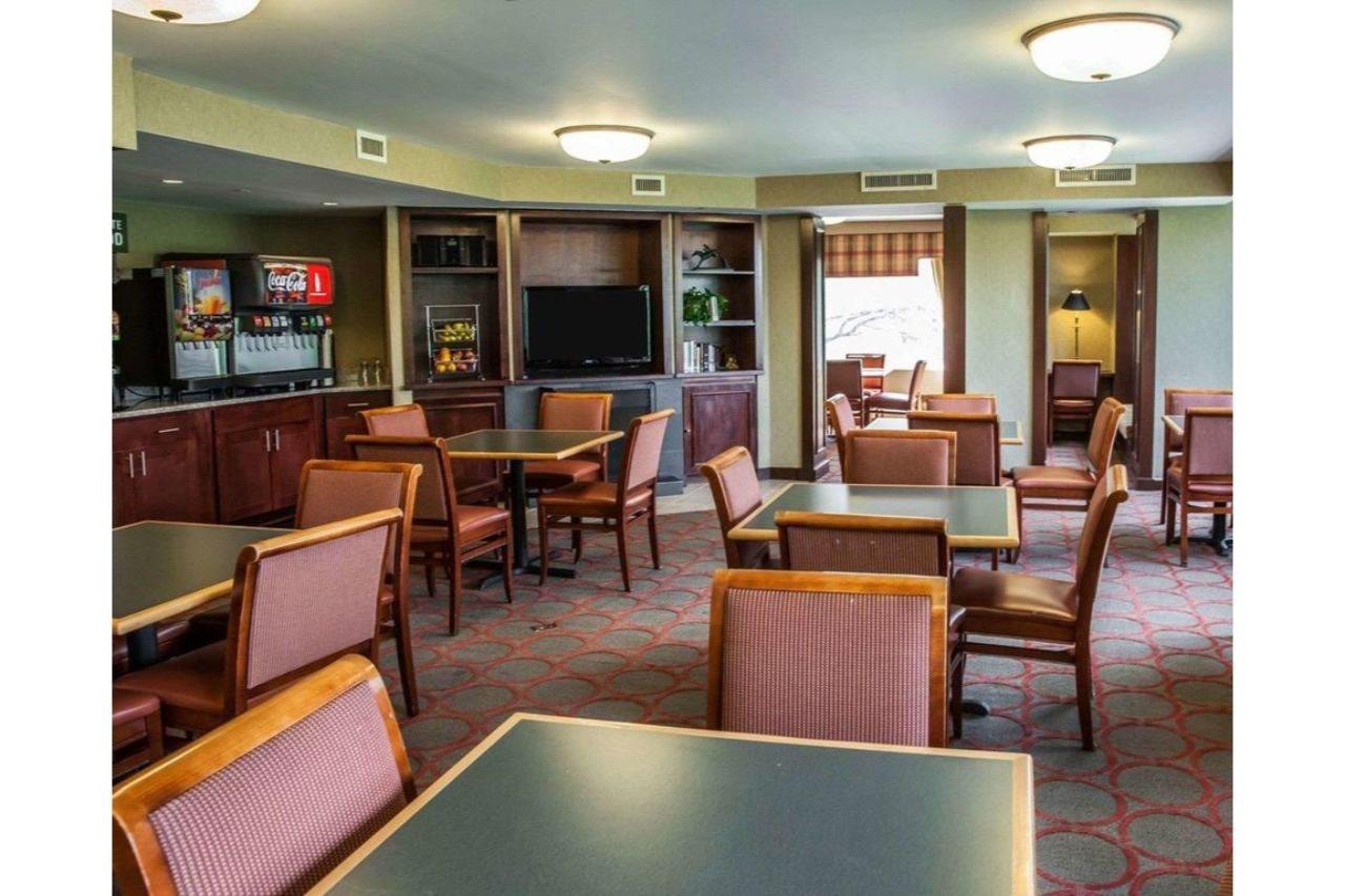 The Virginian Suites, Ascend Hotel Collection Арлингтон Экстерьер фото