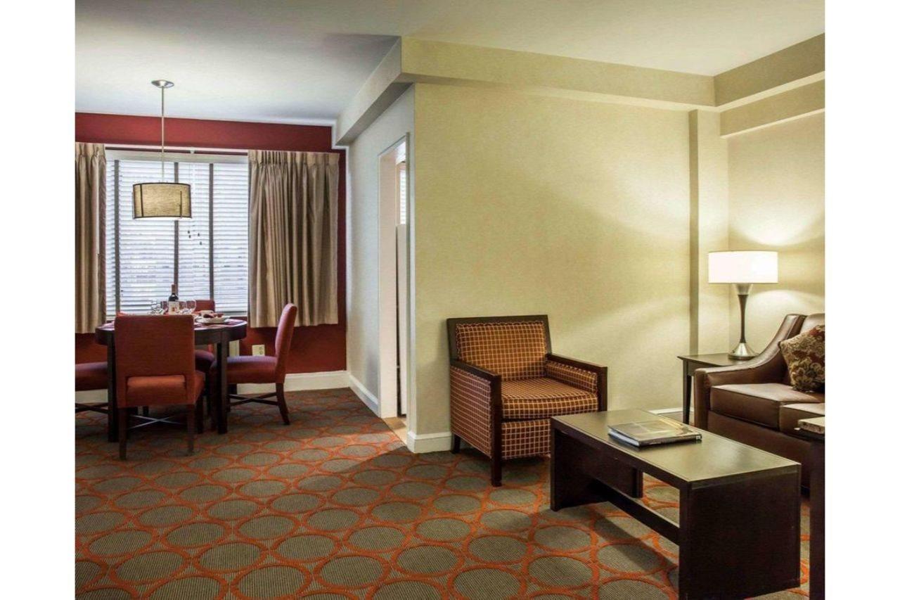 The Virginian Suites, Ascend Hotel Collection Арлингтон Экстерьер фото