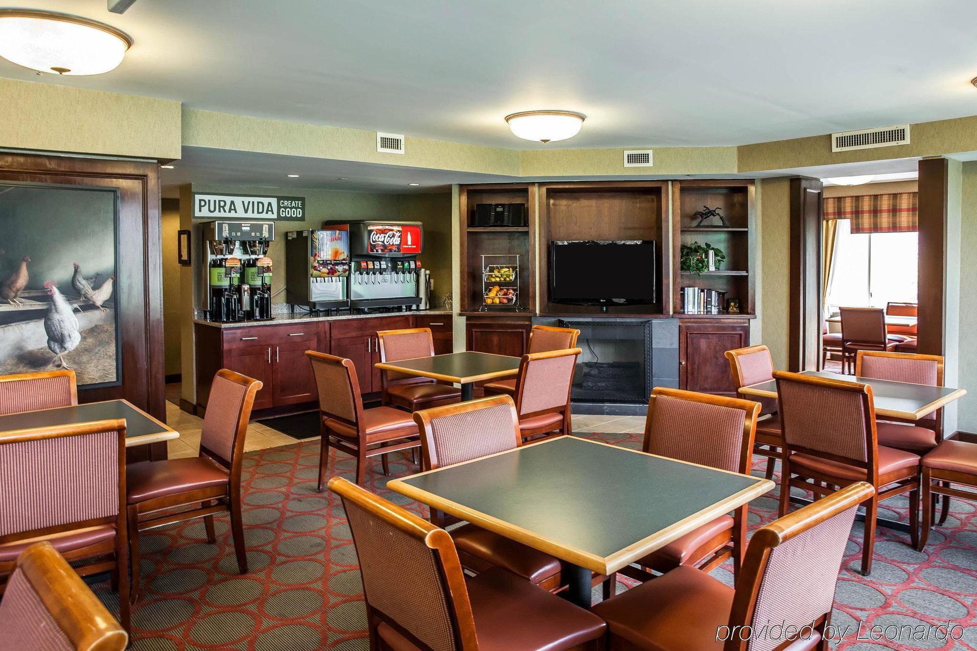 The Virginian Suites, Ascend Hotel Collection Арлингтон Экстерьер фото