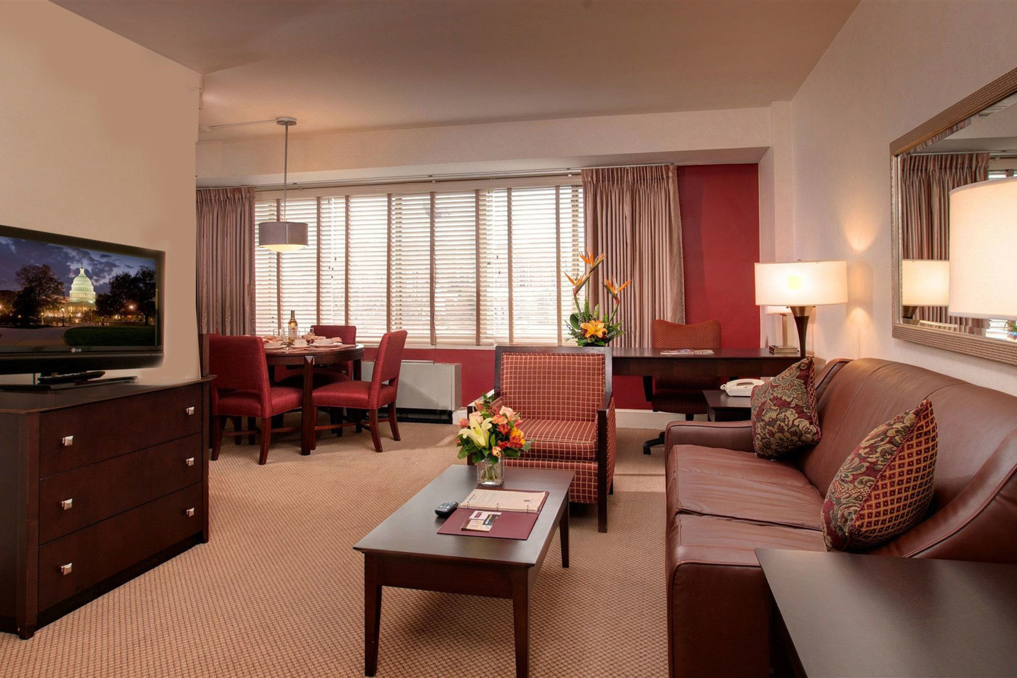 The Virginian Suites, Ascend Hotel Collection Арлингтон Номер фото