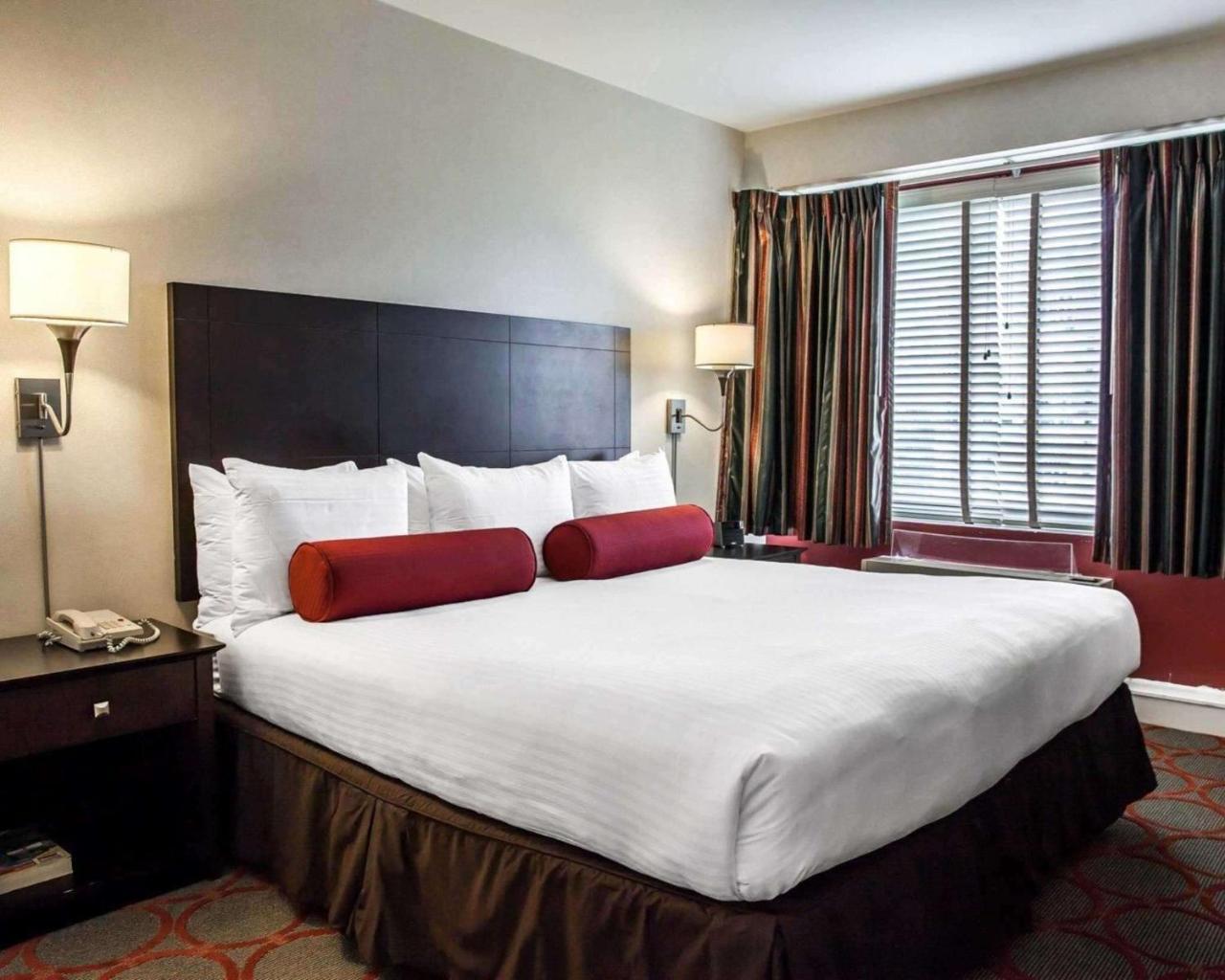 The Virginian Suites, Ascend Hotel Collection Арлингтон Экстерьер фото