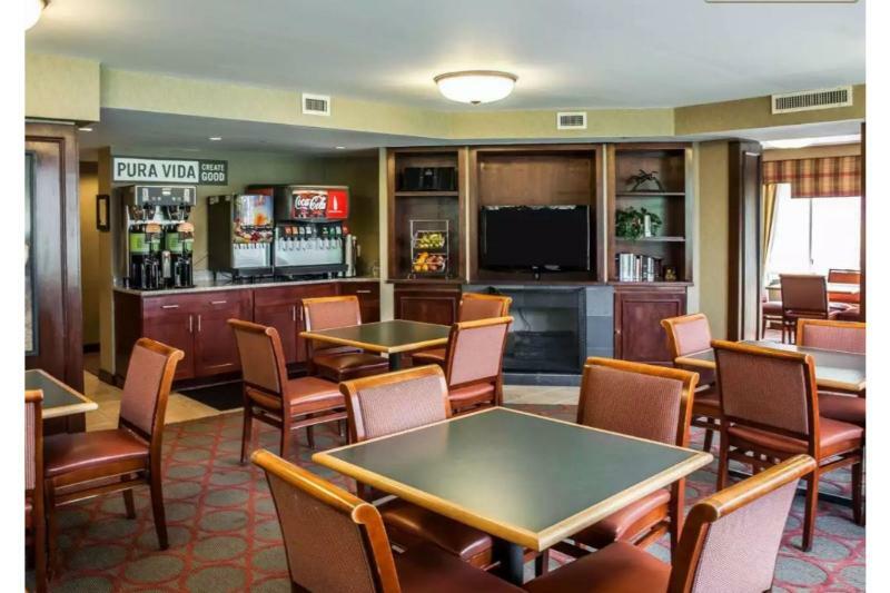 The Virginian Suites, Ascend Hotel Collection Арлингтон Экстерьер фото